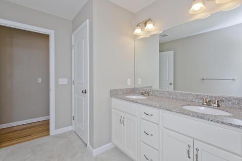 122 Barrington Dr, Springfield, MA 01129 photo 23