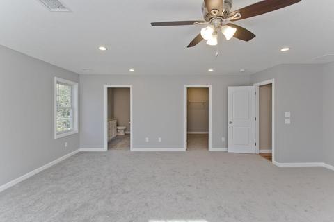122 Barrington Dr, Springfield, MA 01129 photo 32