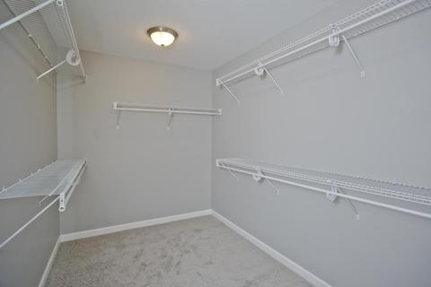 122 Barrington Dr, Springfield, MA 01129 photo 34