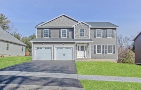 122 Barrington Dr, Springfield, MA 01129 photo 1