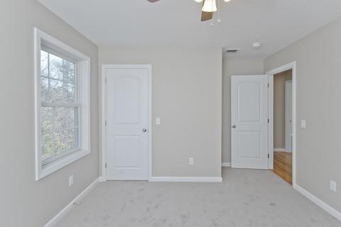 122 Barrington Dr, Springfield, MA 01129 photo 30