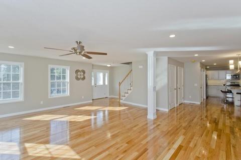 122 Barrington Dr, Springfield, MA 01129 photo 16