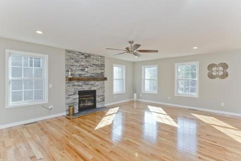 122 Barrington Dr, Springfield, MA 01129 photo 19