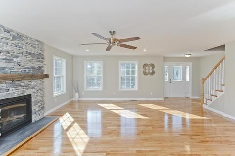 122 Barrington Dr, Springfield, MA 01129 photo 20