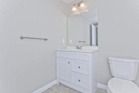 128 Barrington Dr, Springfield, MA 01129 photo 36