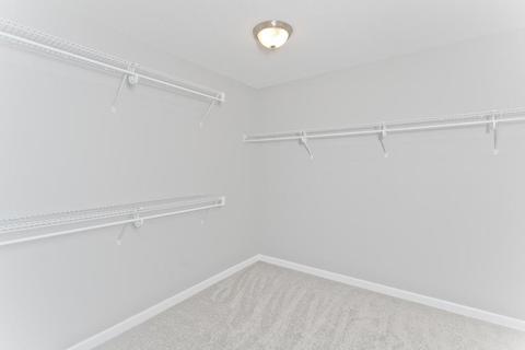 128 Barrington Dr, Springfield, MA 01129 photo 31