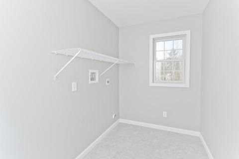 128 Barrington Dr, Springfield, MA 01129 photo 24