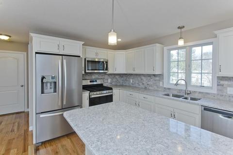 128 Barrington Dr, Springfield, MA 01129 photo 12