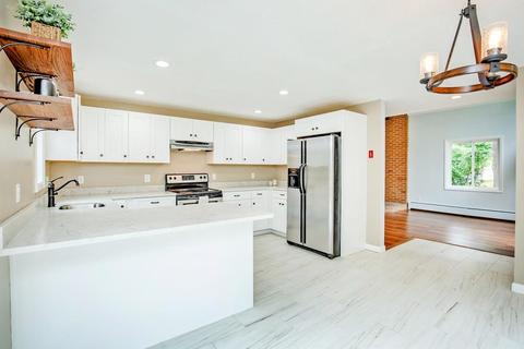 156 Wheel Wright Rd, Hampstead, NH 03841 photo 5