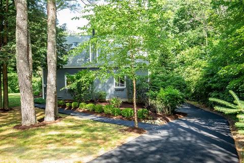 156 Wheel Wright Rd, Hampstead, NH 03841 photo 2