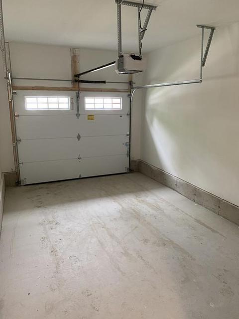 18 Walsh St, Springfield, MA 01109 photo 13