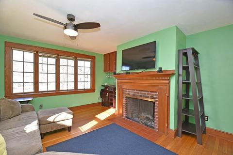 12 Vernon St, Maynard, MA 01754 photo 3