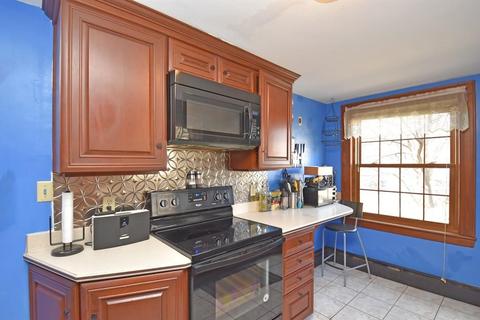 12 Vernon St, Maynard, MA 01754 photo 5