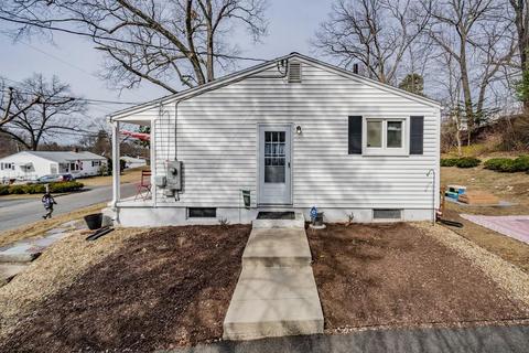 75 Regal St, Springfield, MA 01118 photo 18