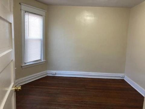 398 Franklin St, Springfield, MA 01104 photo 4