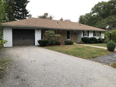 41 Hilltop Cir, Worcester, MA 01609 photo 2