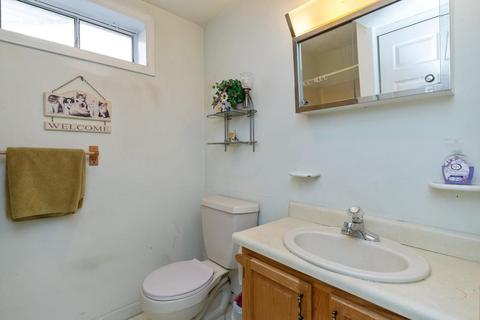 2 Ledgewood Ln, Worcester, MA 01609 photo 29