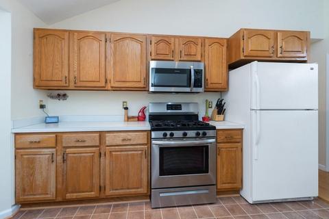2 Ledgewood Ln, Worcester, MA 01609 photo 19