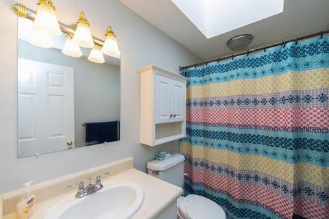 2 Ledgewood Ln, Worcester, MA 01609 photo 34