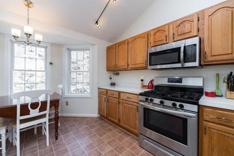 2 Ledgewood Ln, Worcester, MA 01609 photo 16