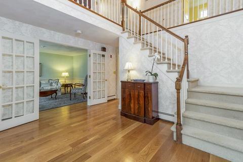 108 Cedar St, Walpole, MA 02081 photo 3
