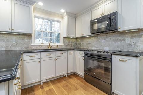 108 Cedar St, Walpole, MA 02081 photo 8