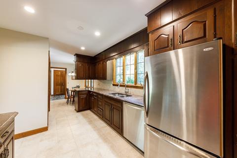 144 Glenneagle Dr, Mashpee, MA 02649 photo 9
