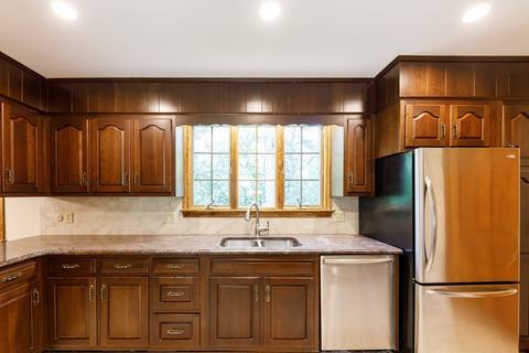 144 Glenneagle Dr, Mashpee, MA 02649 photo 12