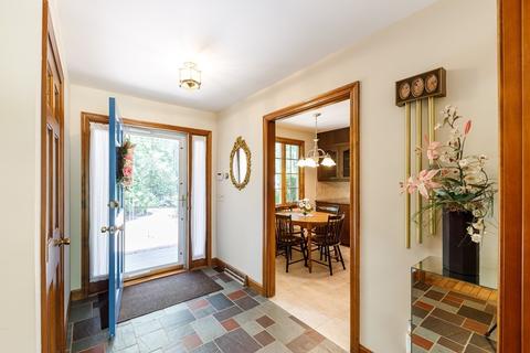 144 Glenneagle Dr, Mashpee, MA 02649 photo 6