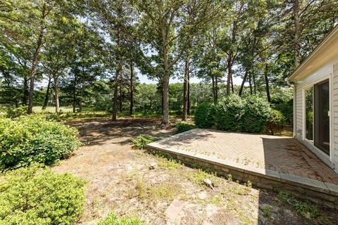 144 Glenneagle Dr, Mashpee, MA 02649 photo 4