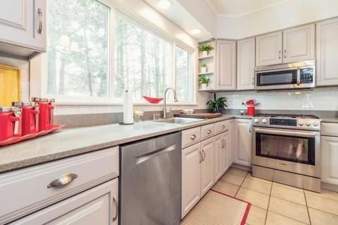 425 Salisbury Ln, Worcester, MA 01609 photo 10