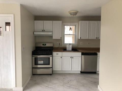 23 Celestine St, Chicopee, MA 01013 photo 10