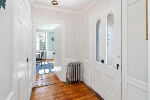 20 Leavitt St, Hingham, MA 02043 photo 3