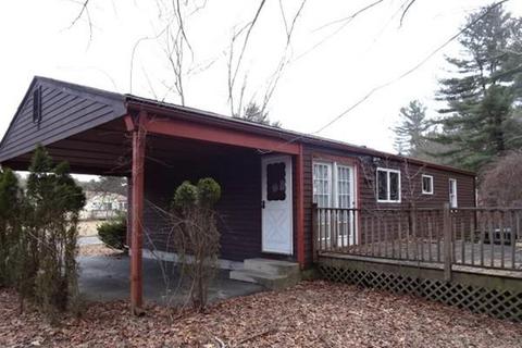 110 Spikenard Cir, Springfield, MA 01129 photo 2