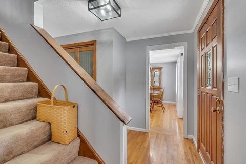 18 Robert Dr, Gardner, MA 01440 photo 14