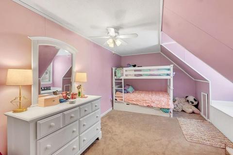 18 Robert Dr, Gardner, MA 01440 photo 17
