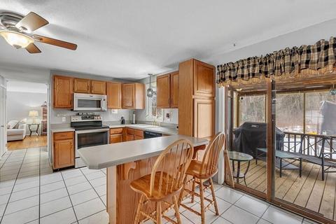 18 Robert Dr, Gardner, MA 01440 photo 8