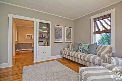 29 Center Ave, Reading, MA 01867 photo 5