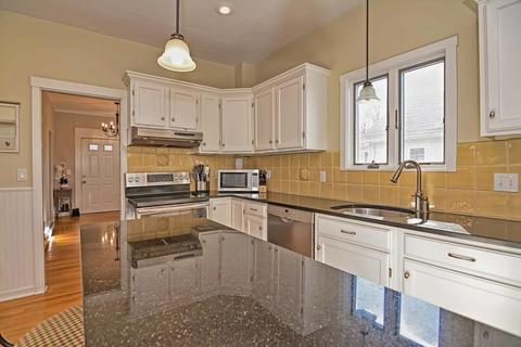 29 Center Ave, Reading, MA 01867 photo 12