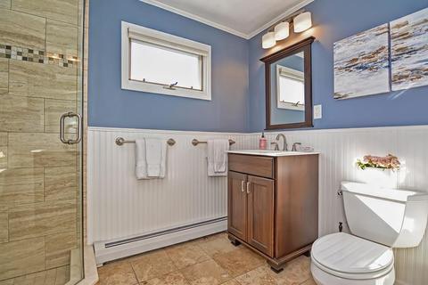 29 Center Ave, Reading, MA 01867 photo 16