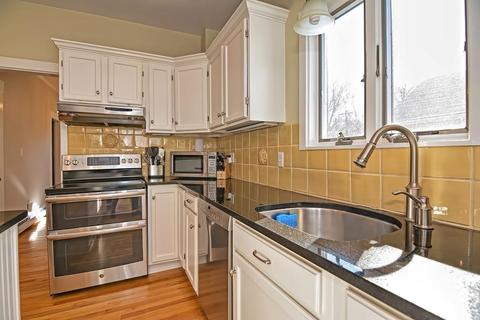 29 Center Ave, Reading, MA 01867 photo 14