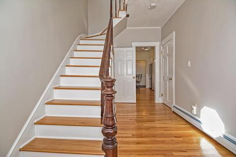 29 Center Ave, Reading, MA 01867 photo 4