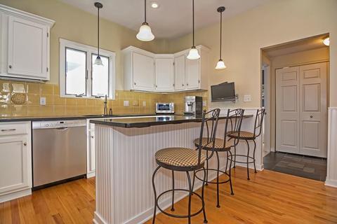 29 Center Ave, Reading, MA 01867 photo 11