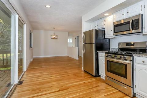 2 Beverly Hl, Canton, MA 02021 photo 7