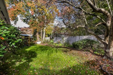2 Beverly Hl, Canton, MA 02021 photo 17