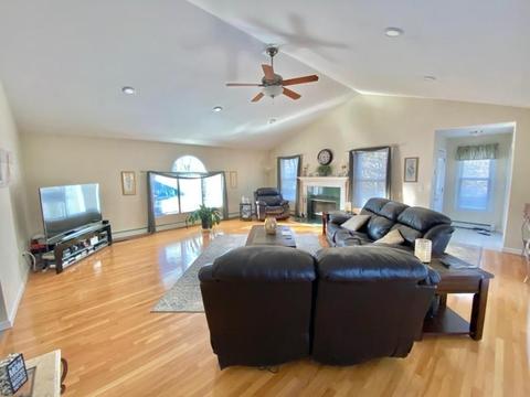 935 Meridian St, Fall River, MA 02720 photo 3