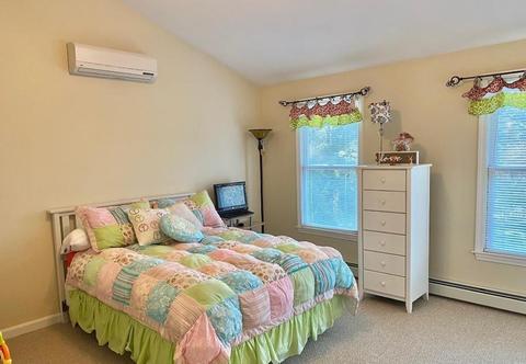 935 Meridian St, Fall River, MA 02720 photo 10