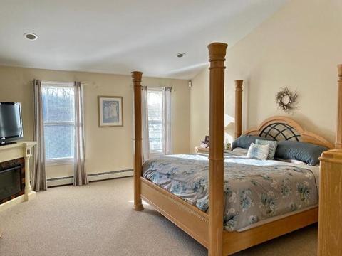 935 Meridian St, Fall River, MA 02720 photo 12