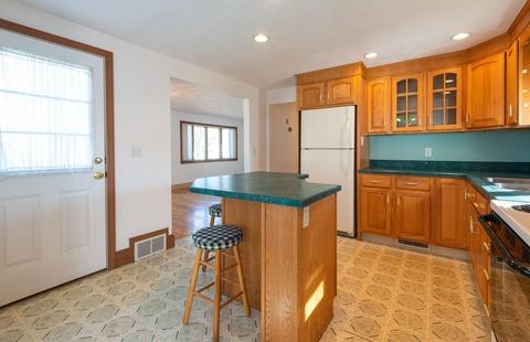 4 Buker Rd, Danvers, MA 01923 photo 6