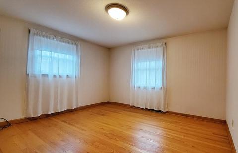 60 Pinecrest Dr, Springfield, MA 01118 photo 6